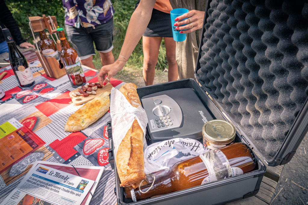 Prendre l'apéro à Bourges avec les amis en toute convivialité.